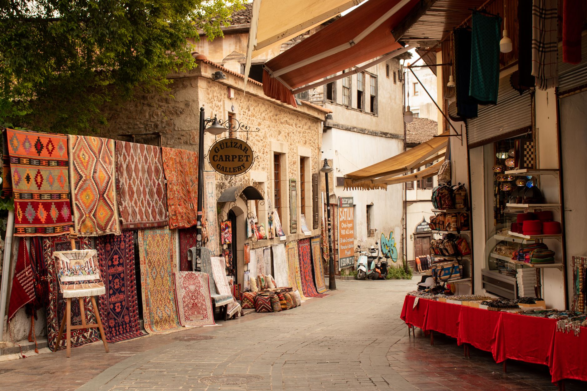 R&B Oto Lastik Yerel İşletme fotoğrafı 7