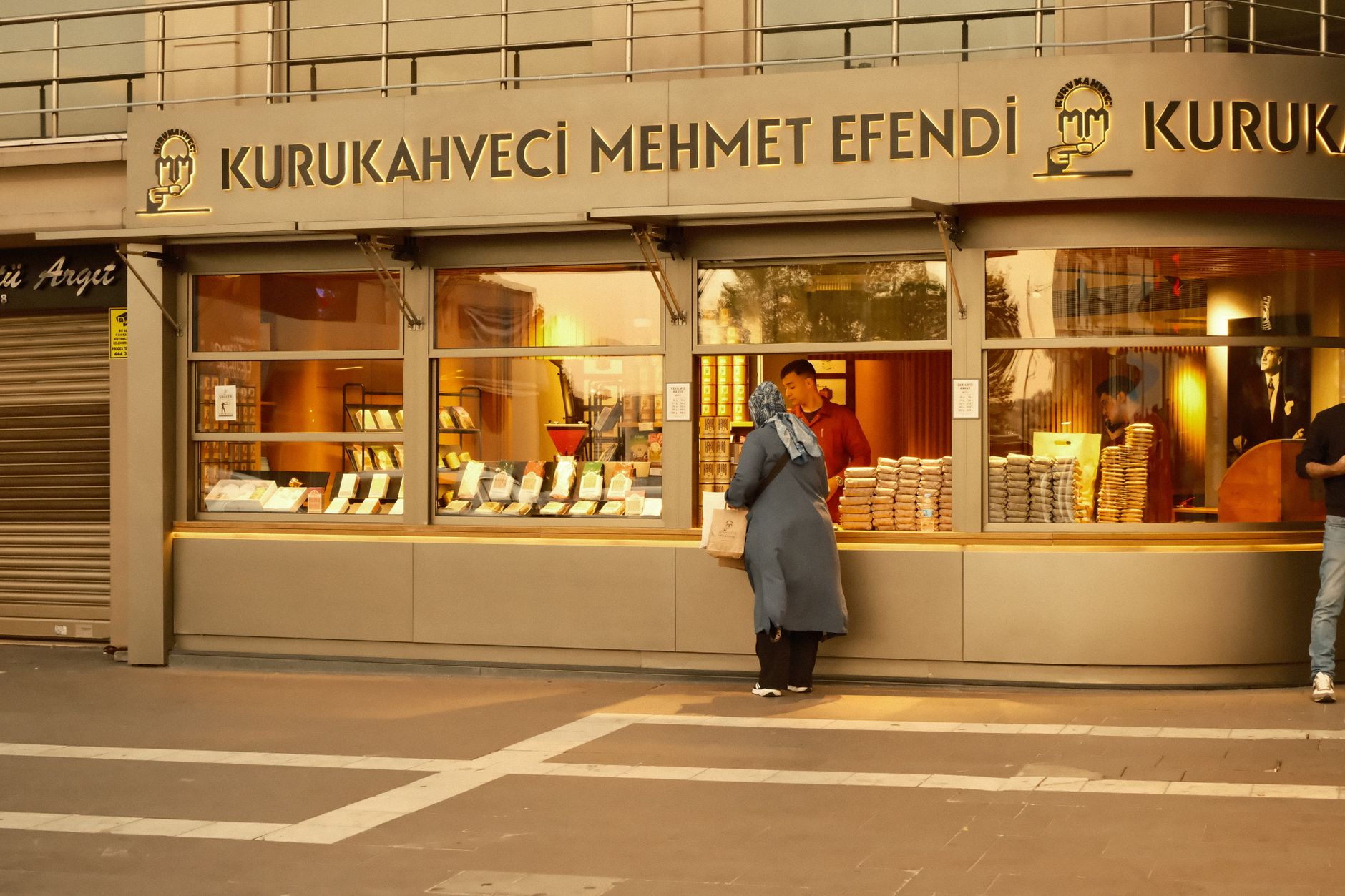R&B Oto Lastik Yerel İşletme fotoğrafı 9